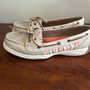 SPERRY women’s boat shoes
